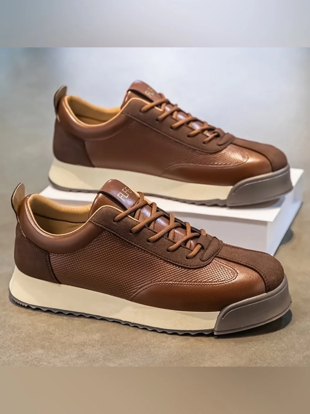 Chunky Sole Minimalist Casual Sneakers